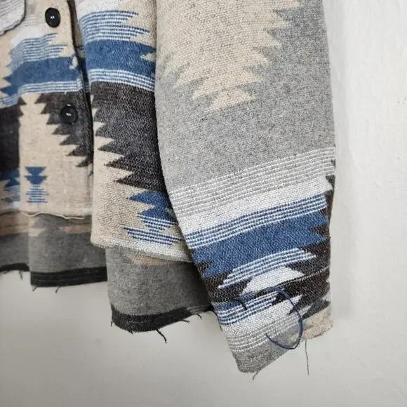 NWT La Miel Aztec Oversized Shacket Blue Grey Southwestern Frayed Hem Large - Picture 6 of 12